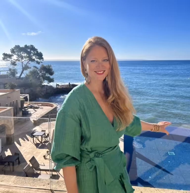 9B79E873-39CB-4463-88FD-3F185A9D3892_1_105_c